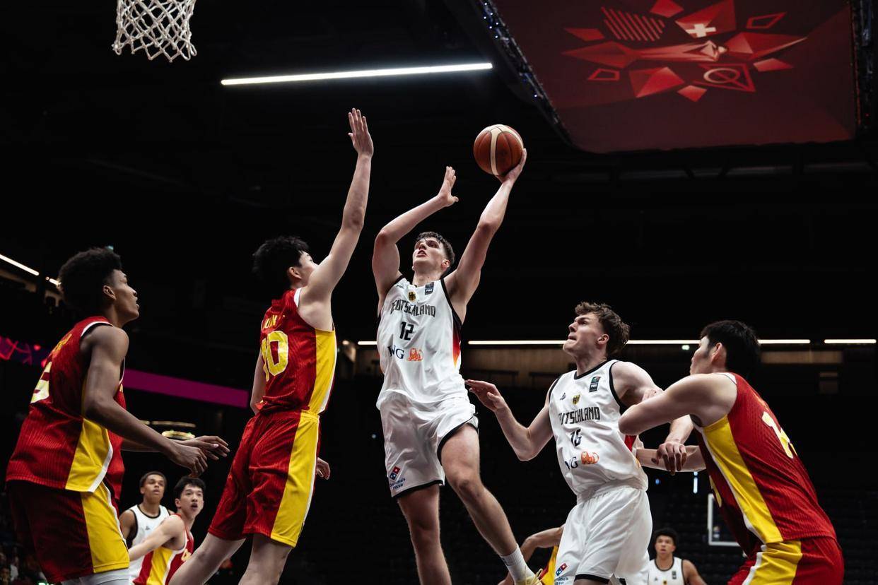 U19男篮世界杯：中国队不敌德国队遭遇两连败