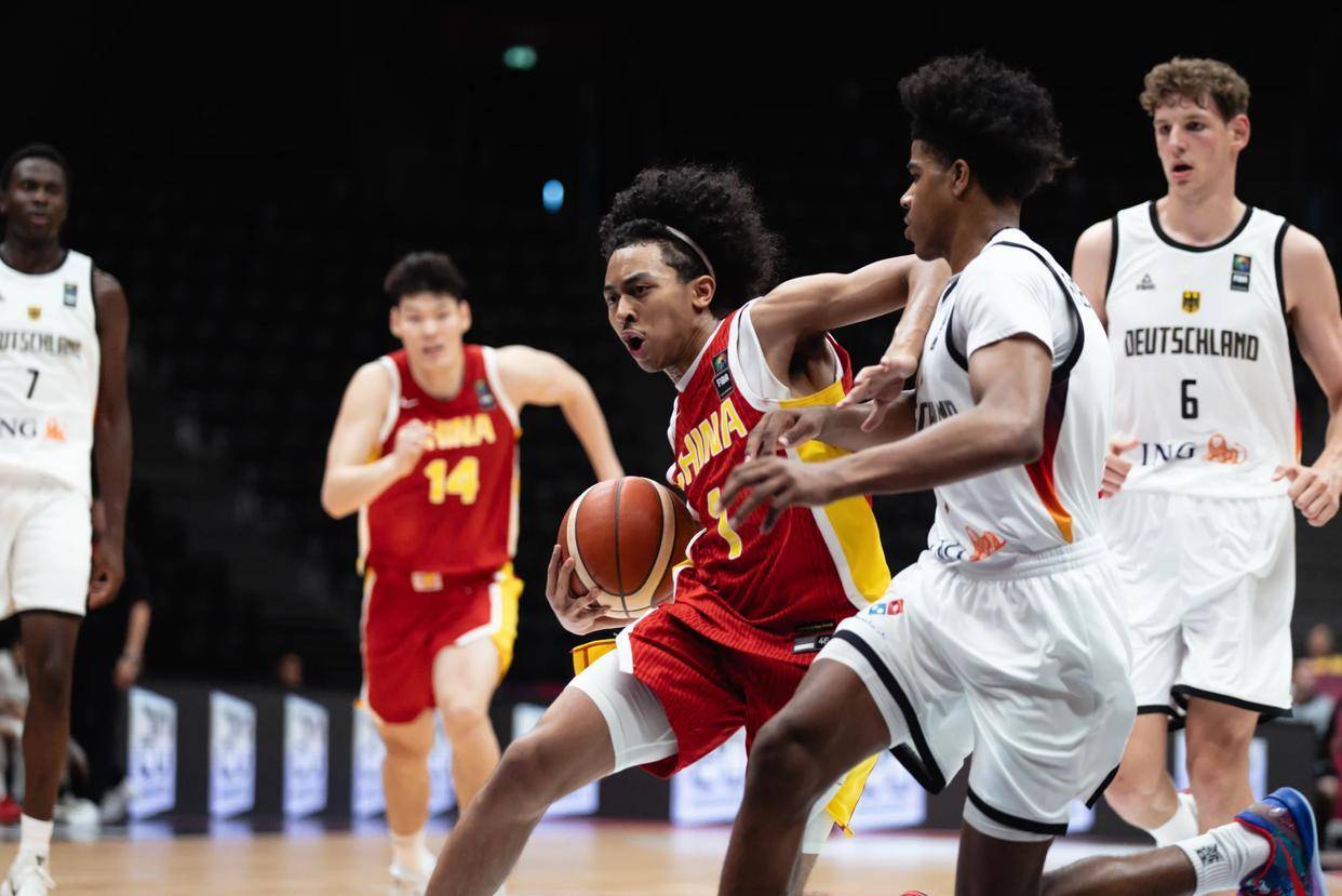 U19男篮世界杯：中国队不敌德国队遭遇两连败