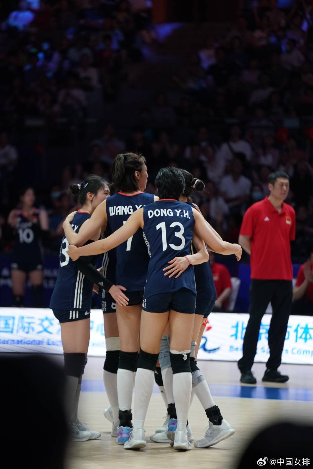 中国女排零封法国队 明日迎战强敌土耳其