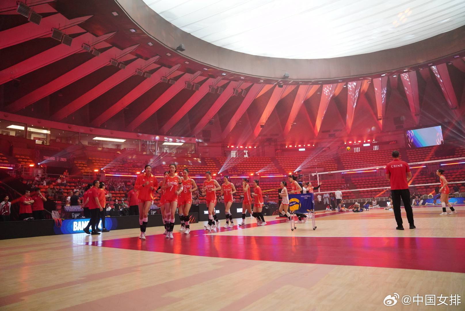 中国女排被法国队淘汰，无缘世锦赛八强